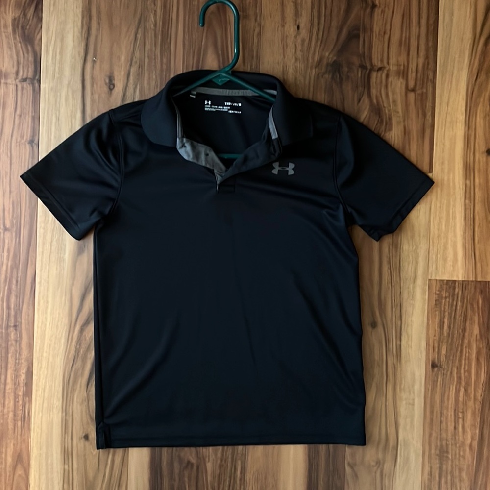 Under Armour Boys Short Sleeve Polo Medium